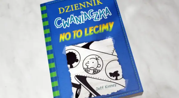 Okładka książki "Dziennik Cwaniaczka" z rysunkami Jeffa Kinneya.