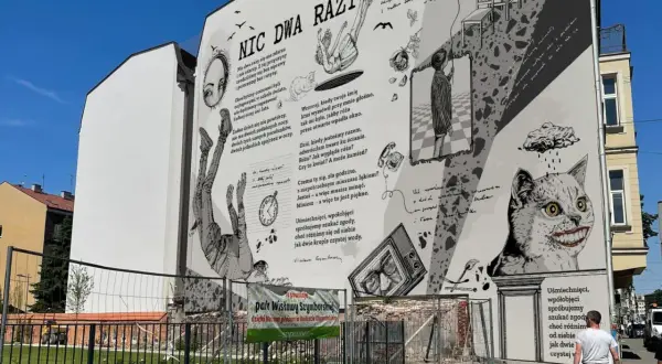 Nic dwa razy: Szymborska, sens i sanah odkryj głębię wiersza!